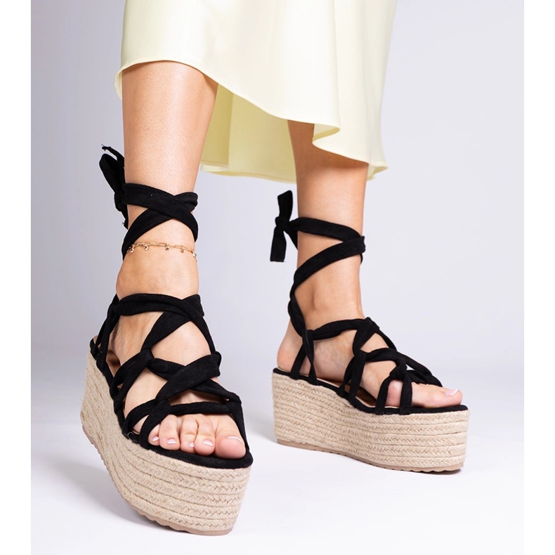 Espadrilles noires sur une plate-forme élevée le noir 1
