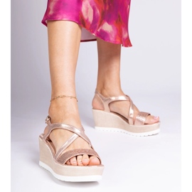 Sandales de coin champagne avec zircons doré 1