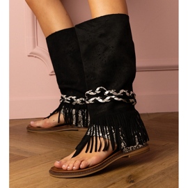 Sandales des femmes noires avec une hauteur élevée 2