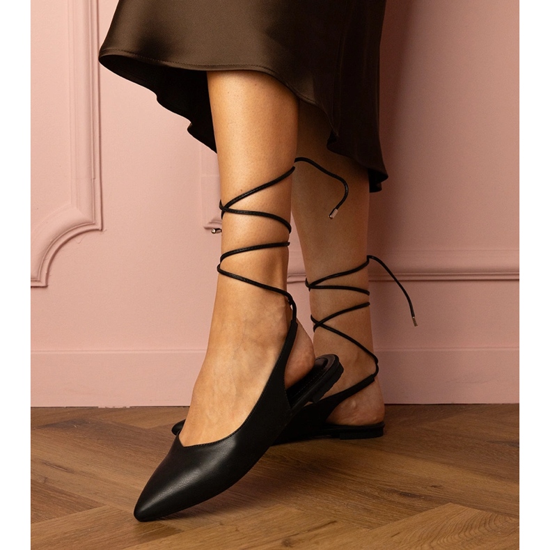 Talons plats noirs en écot le noir 1