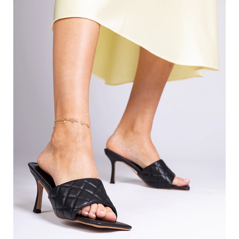 Claquettes à talons matelassées noires Penese 1