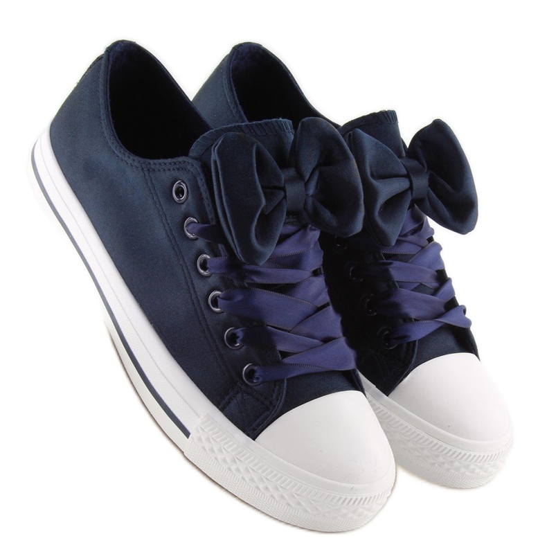 Baskets femme en satin bleu marine 2