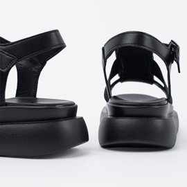 Goodin Sandales élégantes en cuir noir sur la plate-forme 1