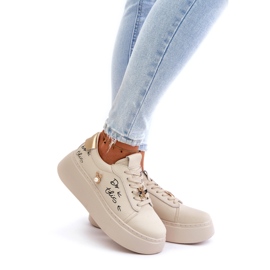 Vinceza Baskets en cuir pour femmes sur la plate-forme avec des épingles et l'inscription Vincez 89102 beige 1
