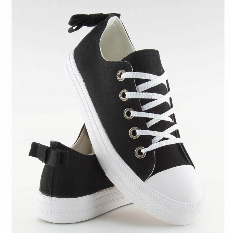 Baskets noires pour femmes avec un nœud 8935 Black le noir 1