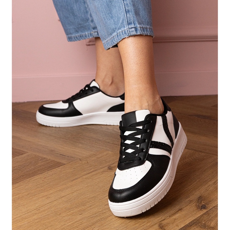 Baskets noires baskets décorées de paillettes le noir 2