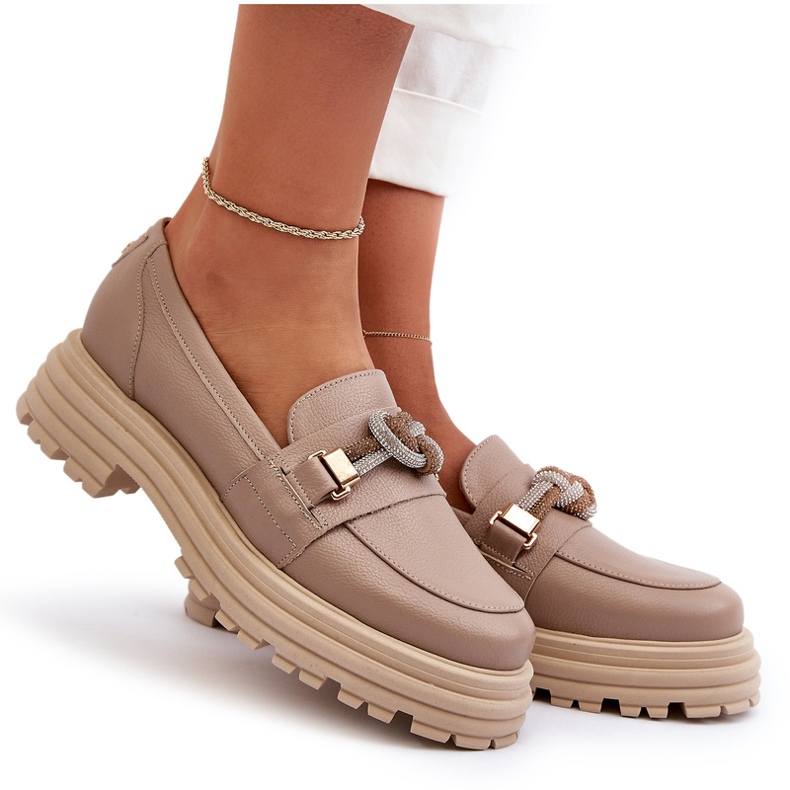 Mocassins en cuir féminin avec un ornement de Laura Messi 2780 beige noire 4