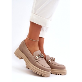 Mocassins en cuir féminin avec un ornement de Laura Messi 2780 beige noire 1