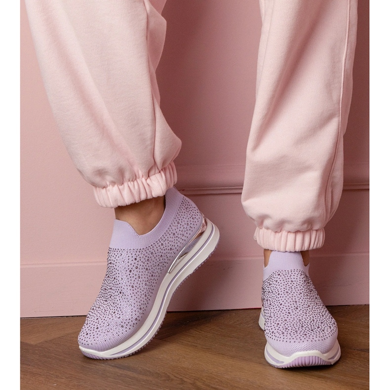 Baskets pour femmes violettes sur la plate-forme avec des zircons 1