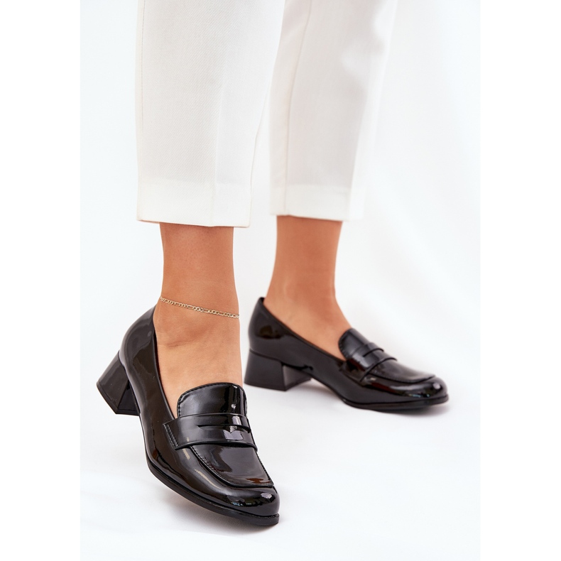 Pompes noires à thèmes basses 1