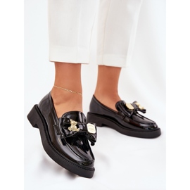 Mocassins peints avec un arc et une broche noire décorative le noir 2