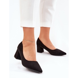 Pompes pour femmes avec des orteils pointus sur le post noir le noir 2