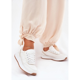 Chaussures de sport pour femmes sur plate-forme blanche 2 Chaussures de sport pour femmes sur plate-forme blanche 2