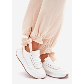 Chaussures de sport pour femmes sur plate-forme blanche 1 Chaussures de sport pour femmes sur plate-forme blanche 1