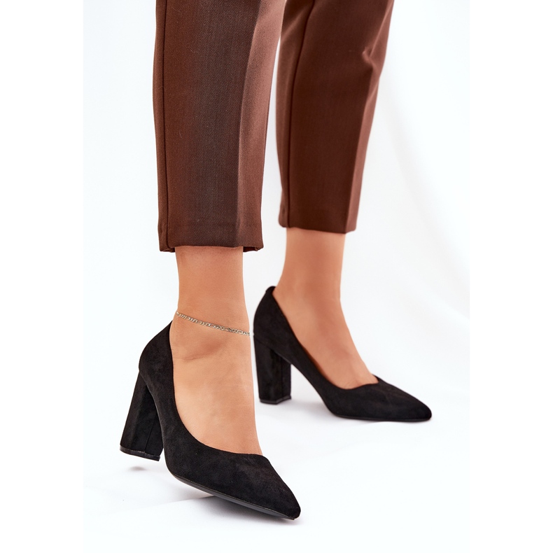 Eco en daim pompes sur le pilier noir le noir 2