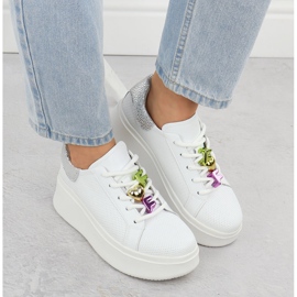 Chaussures en cuir sur une semelle perforée épaisse Filippo blanc DP6793 blanche 6