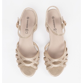 Goodin Sandales en or avec un insert en cuir d'or 1