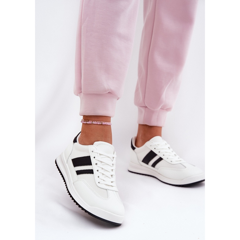 Evento Baskets féminines avec Eco en daim blanc blanche 2