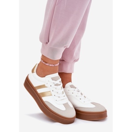 Evento Baskets féminines sur la plate-forme avec du cuir Eco White et de l'or blanc 1