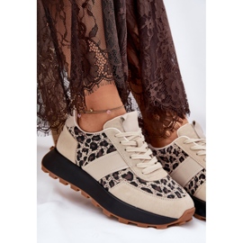 Baskets en daim féminin sur la plate-forme Leopard Vinceza 66793 beige 5