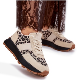 Baskets en daim féminin sur la plate-forme Leopard Vinceza 66793 beige 10