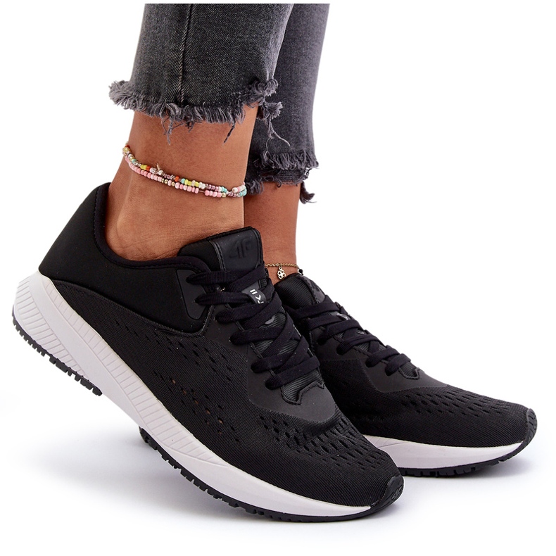 Chaussures de sport pour femmes 4F 4FRSS24FSPOF056 noir 6