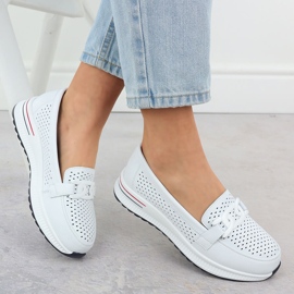 Chaussures en cuir pour femmes sur la plateforme Openwork Białe Filippo DP4400 blanche 4
