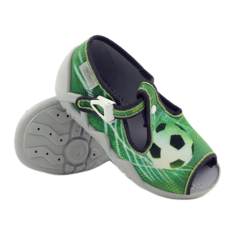Chaussures pour enfants Befado, chaussons 217p093 verts avec un ballon 3