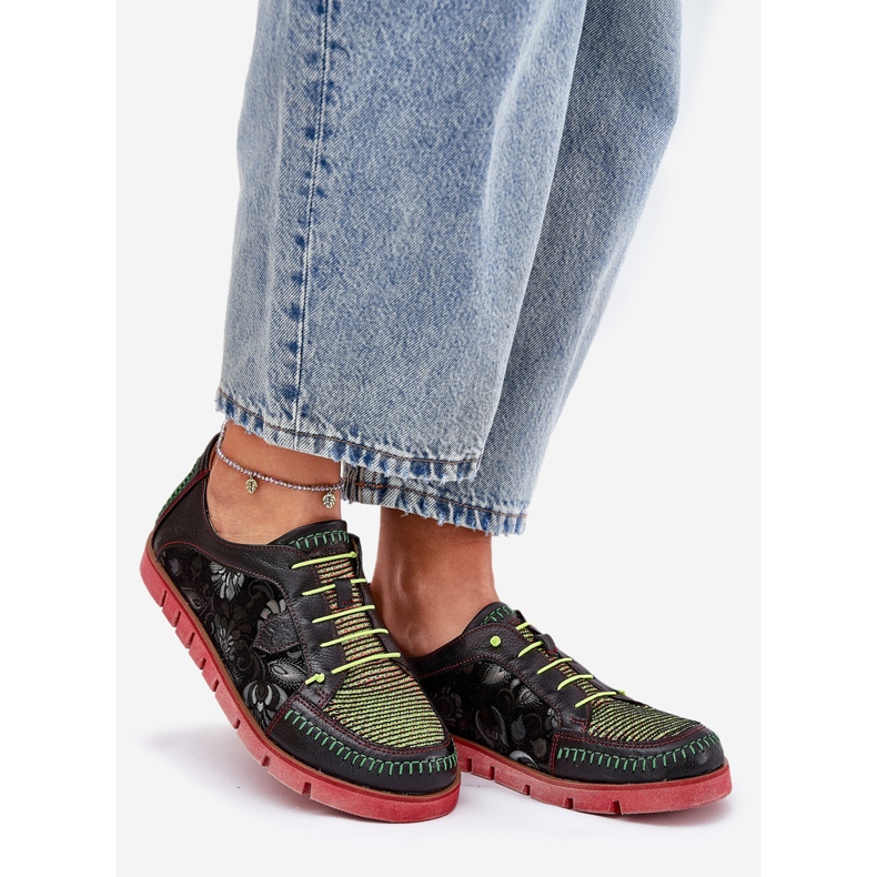 Chaussures en cuir pour femmes à motifs Maciejka 06784-20 noir le noir 1