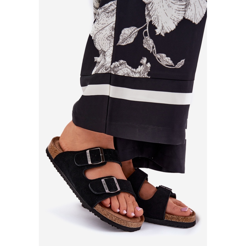 Les tongs en daim féminins avec Big Star RR274A390 Boucles noires le noir 1