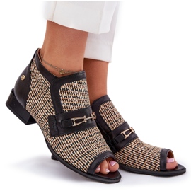 Bottes en cuir pour femmes avec doigts nus maciejka 06934-39 / 00-1 noir et beige le noir 10
