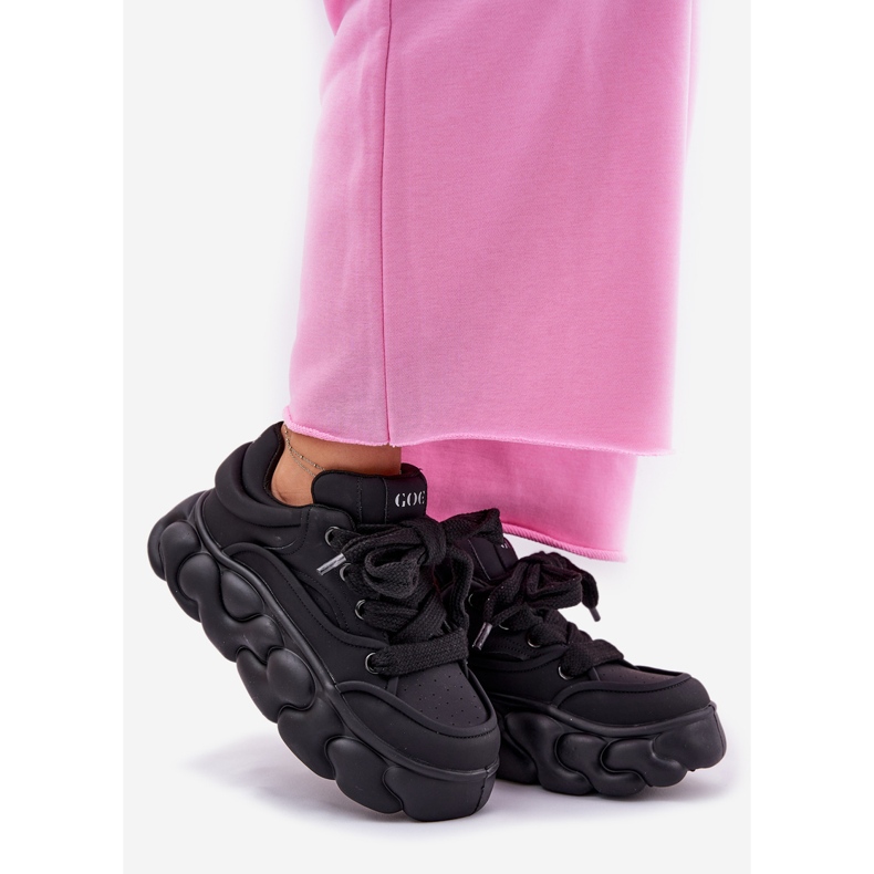Baskets en cuir pour femmes sur la plate-forme massive Goe RR2N4044 Black noir 1