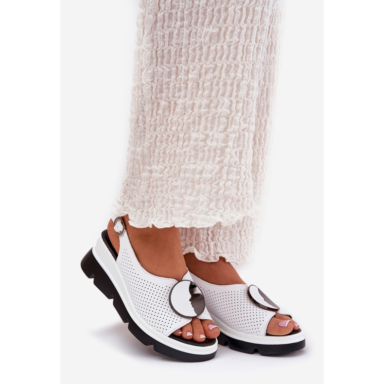 S.Barski Sandales en cuir pour femmes avec un coin avec un ornement S. Barski LR51-788 White blanche 1