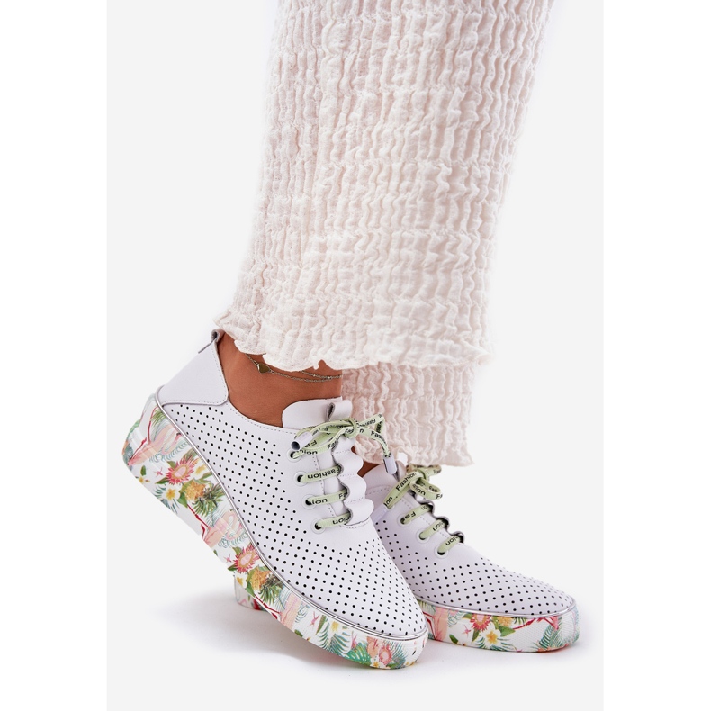 Chaussures en cuir avec motif artiker 54c1807 blanc et vert blanche 1