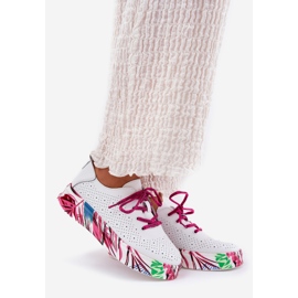 Baskets en cuir pour femmes sur une plate-forme blanche Vinceza 88017 à motifs 1