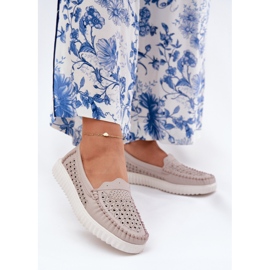 Vinceza Mocassins en cuir féminin avec un motif ouvert Vincez 88028 beige 2