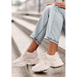Evento Massive de chaussures de sport pour femmes baskets beige 2