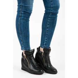 Baskets noires avec une fermeture éclair 1