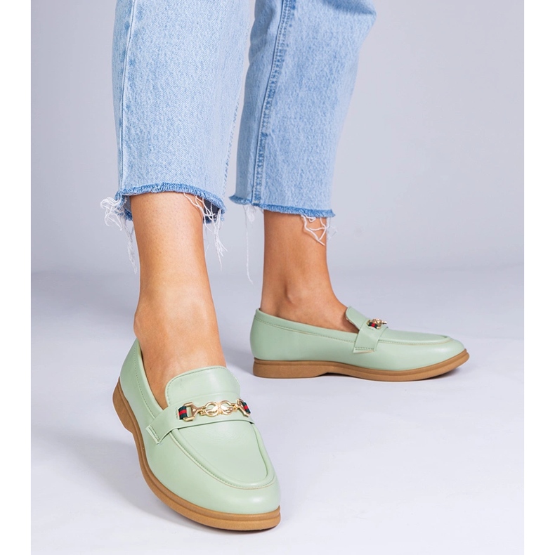 Mocassins verts à décor doré 1