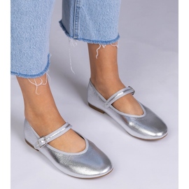 Ballerinas pour femmes argentées avec une boucle 1