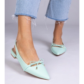 Talons plats à la menthe avec un arc vert 3