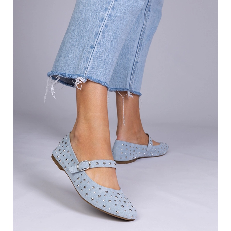 Ballerines bleues avec des clous et des boucles 1