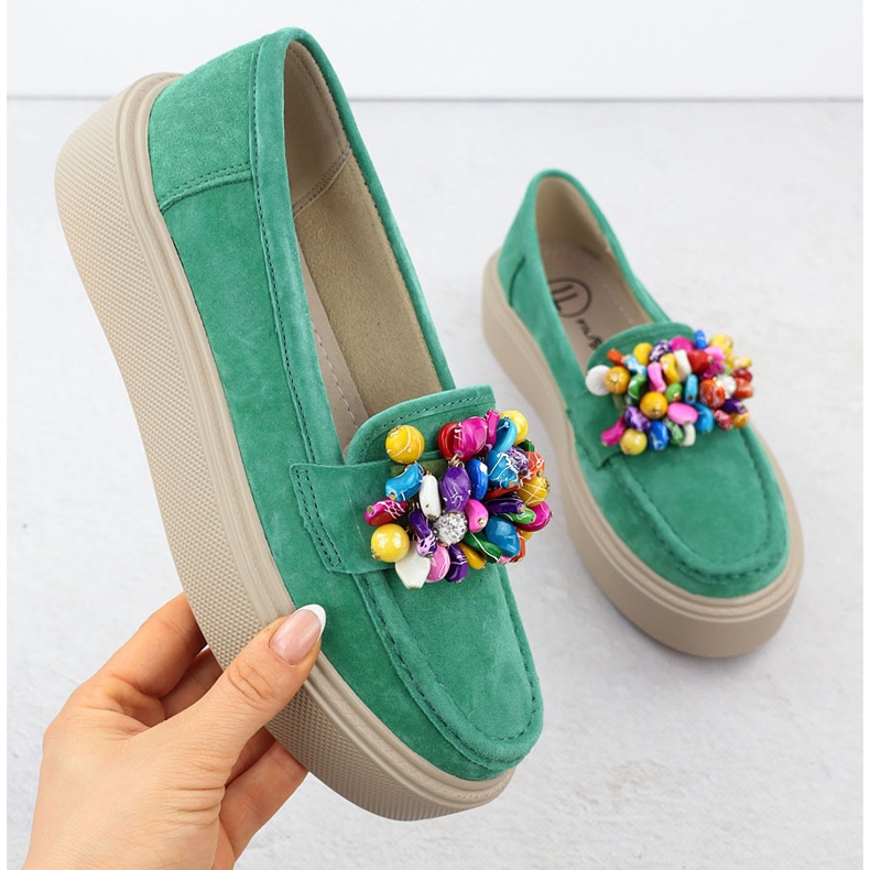 Mocassins en cuir sur la plate-forme avec des perles Green Filippo DP6765 vert 1