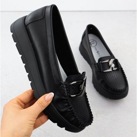 Mocassins en cuir sur une semelle épaisse noire Filippo 6827 le noir 1