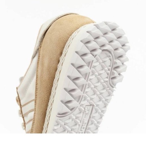 Chaussures de sport pour femmes adidas City Marathon GX9011 blanche 2