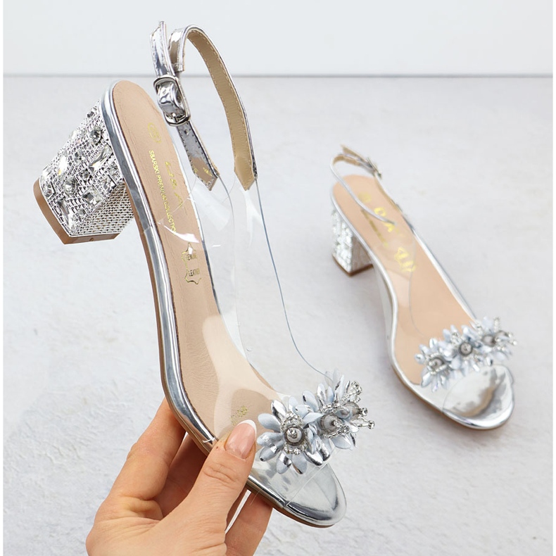 Sandales des femmes transparentes sur un poteau avec des zircons Silver S.Barski MR51-725 argent 1