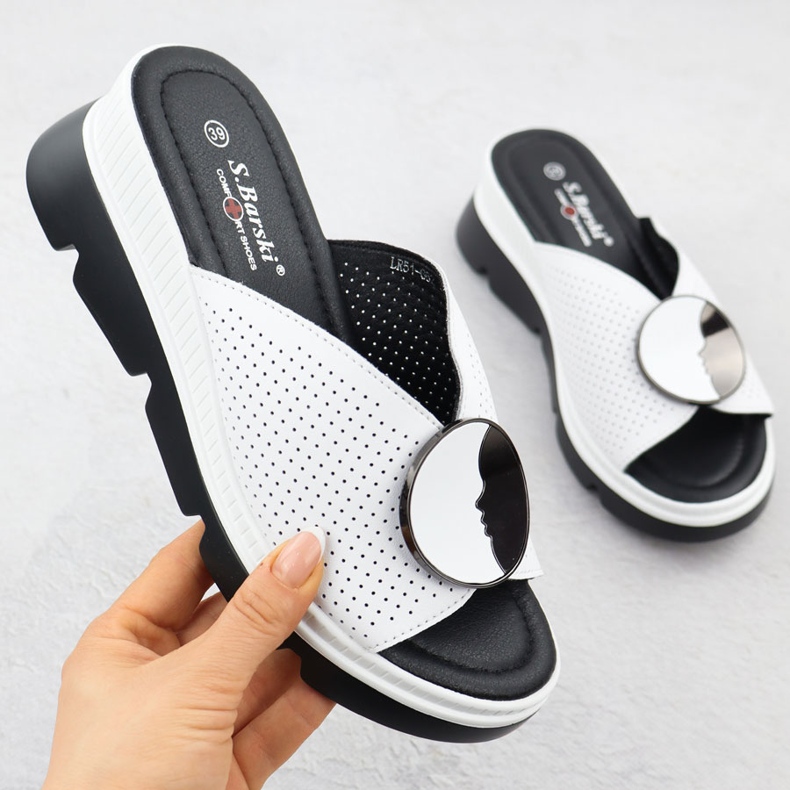 S.Barski Les tongs en cuir des femmes Openwork Białe S. Barski LR51-662 blanc 1