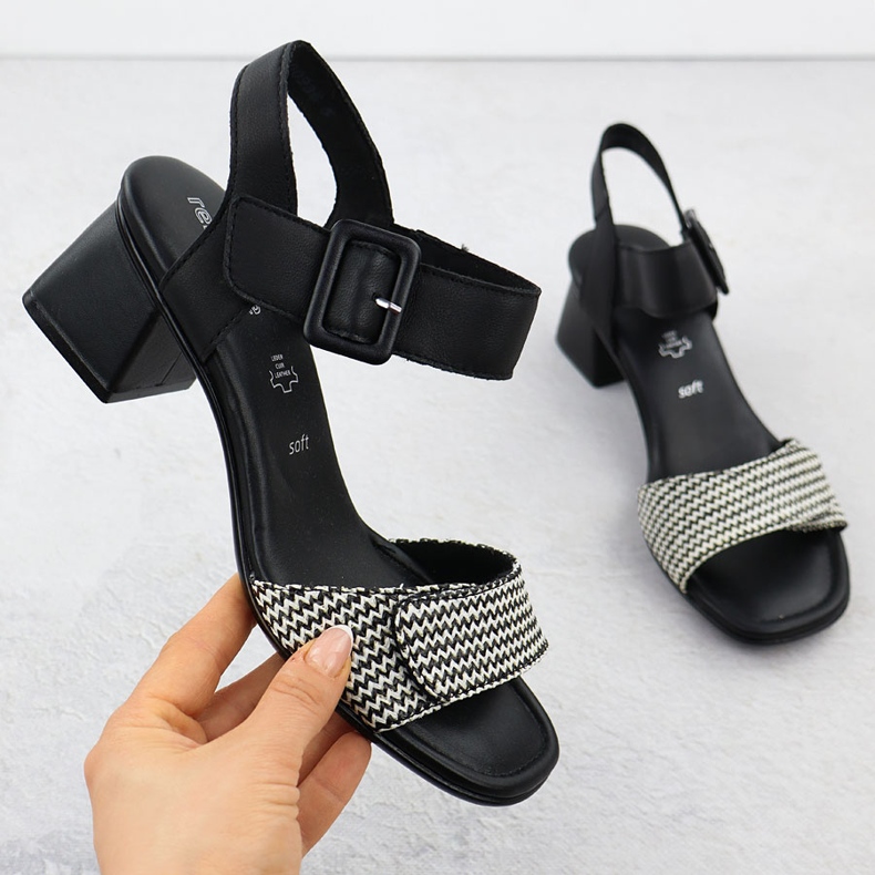 Sandales des femmes Remonte noir 1