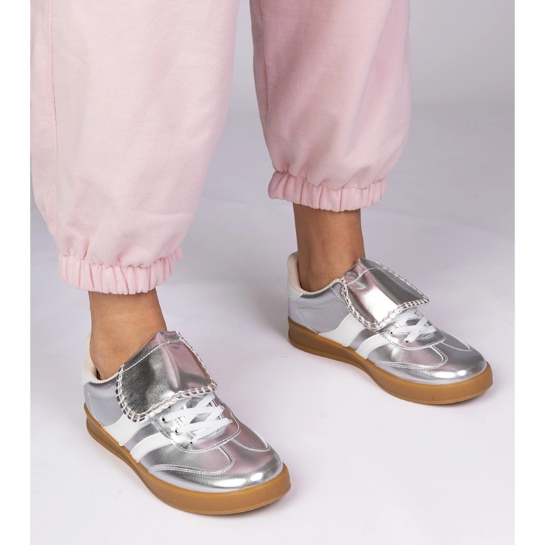 Baskets argentées baskets sportives féminines 1