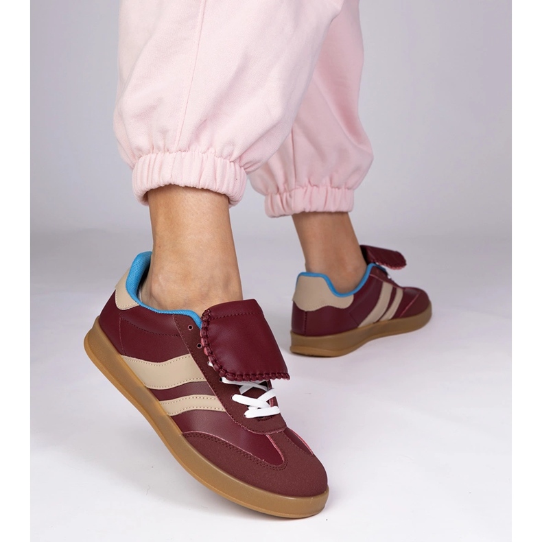 Baskets bordeaux baskets sportives féminines rouge 1 Baskets bordeaux baskets sportives féminines rouge 1